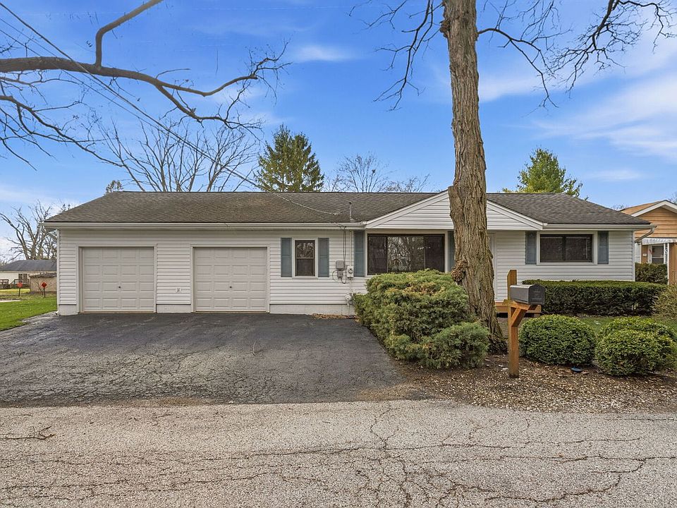 1st image of 98 Cedar Dr