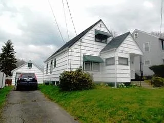101 Martin Rd photo 1