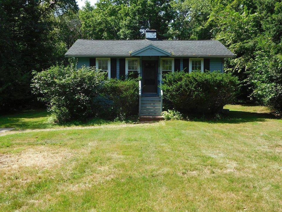 View of the house from the street. Some final yard work (shrub trimming, etc.) will be done by Owner in the fall.