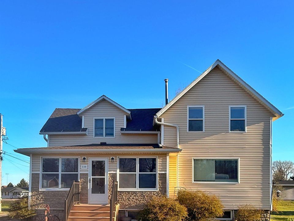 1st image of 330 E 5th St