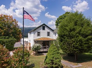 114 Dickson St, White Sulphur Springs, WV 24986