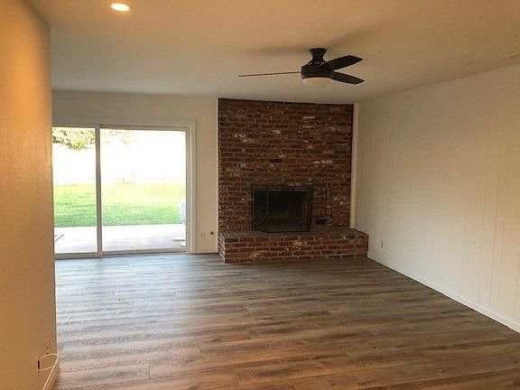 4th image of 426 Rosario Dr