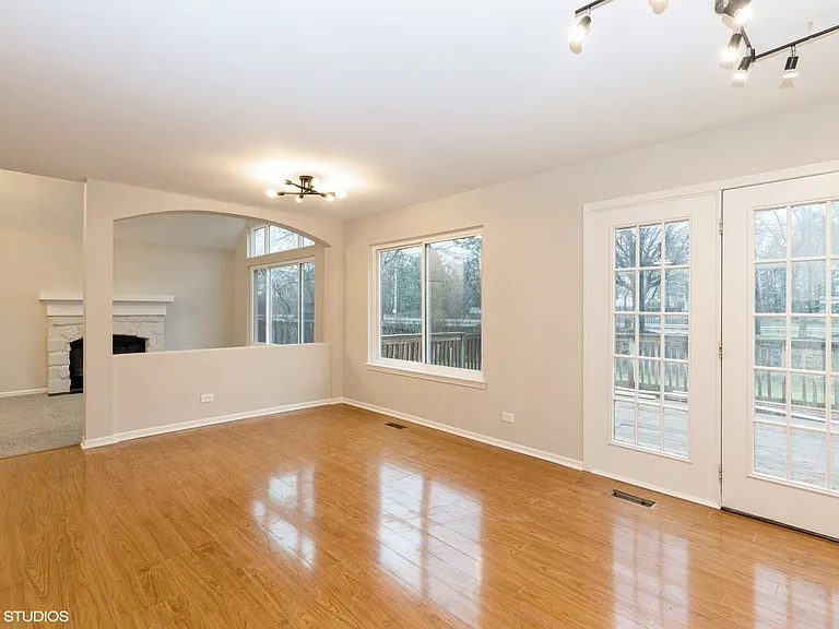 4663 Rolling Hills Dr — Photo 5