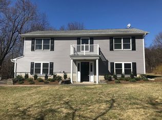 11 Saddle Ridge Dr, Hopewell Junction, NY 12533