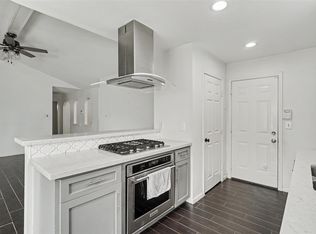 11607 Sagehurst Ln, Houston, TX 77089