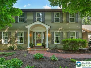 2205 N Pewter Dr, Macungie, PA 18062