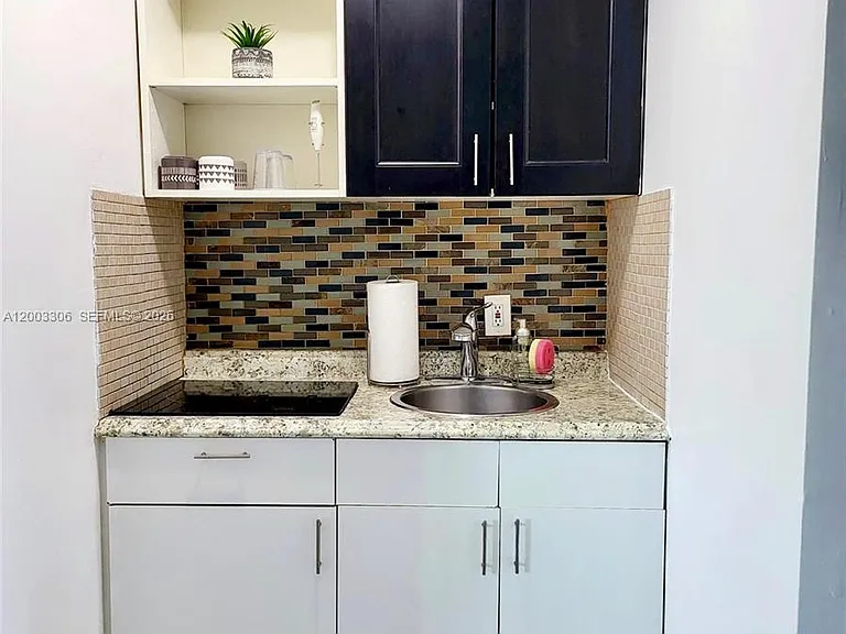 3405 W Lake Pl — Photo 9