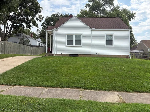 1711 Evergreen Ave, Akron, OH 44301