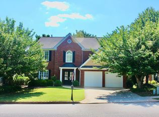 4040 Crabapple Lake Ct, Roswell, GA 30076