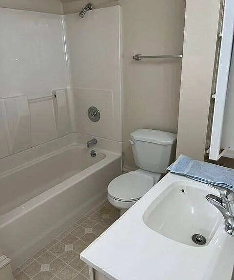 N89W16329 Cleveland Ave #2 — Photo 10