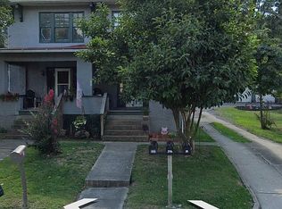 24 & 26 Oakwood Rd, Fairmont, WV 26554