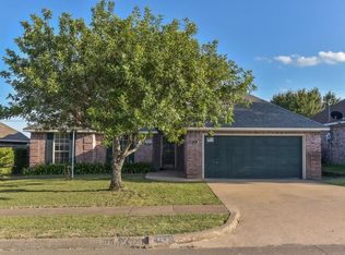 126 Craddock Dr, Glenn Heights, TX 75154