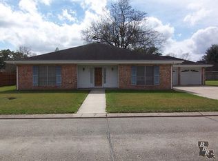 202 Melrose Dr, Thibodaux, LA 70301
