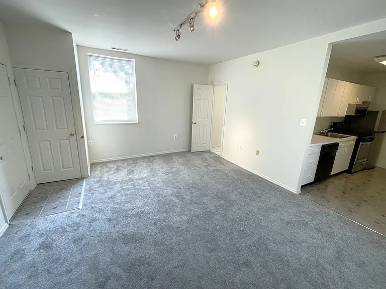 770 S 2nd St #2B — Photo 5