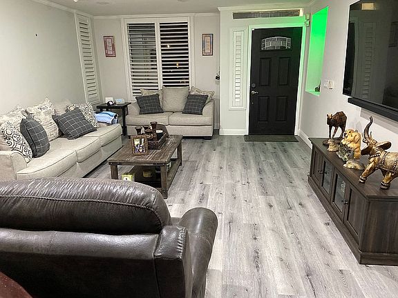 3rd image of 63 Mallorn Dr