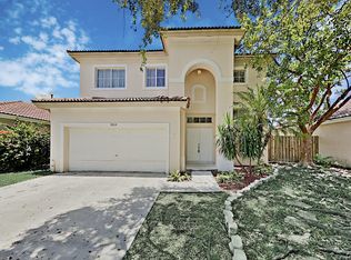 9004 SW 215th St, Cutler Bay, FL 33189