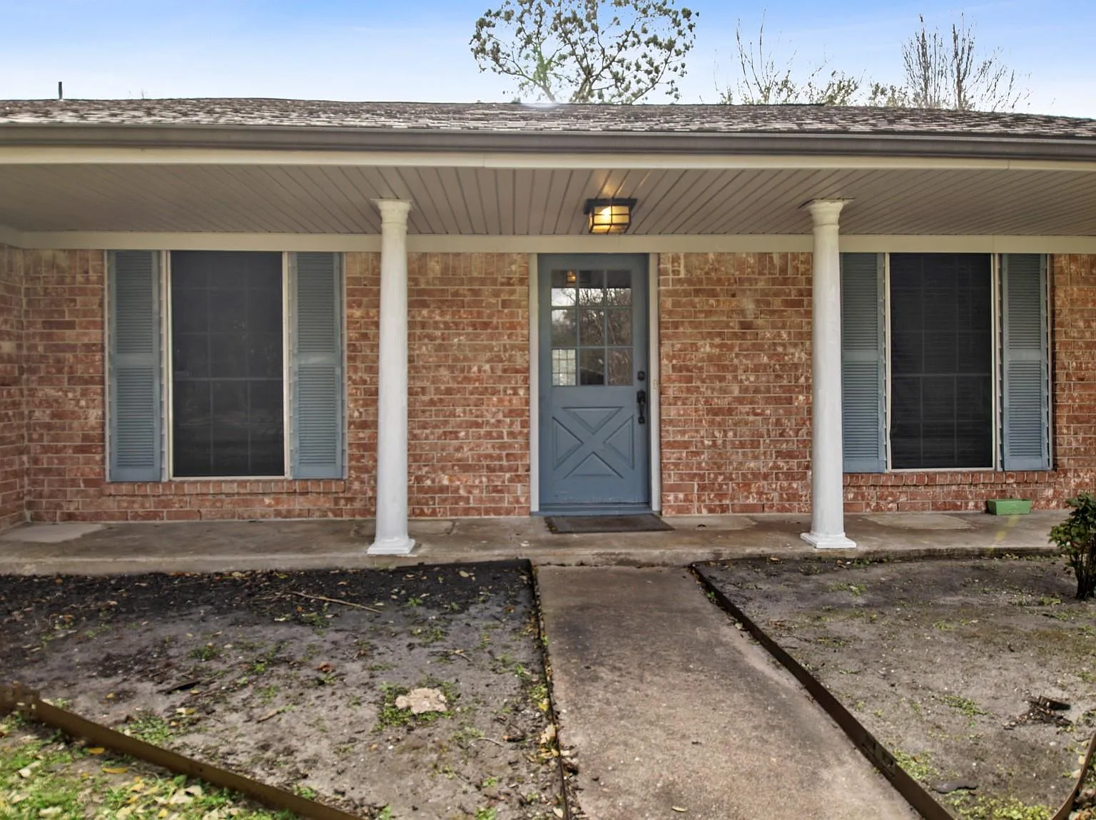 4 bed, 2.0 bath, 2545 sqft, $2,800 — Photo 4