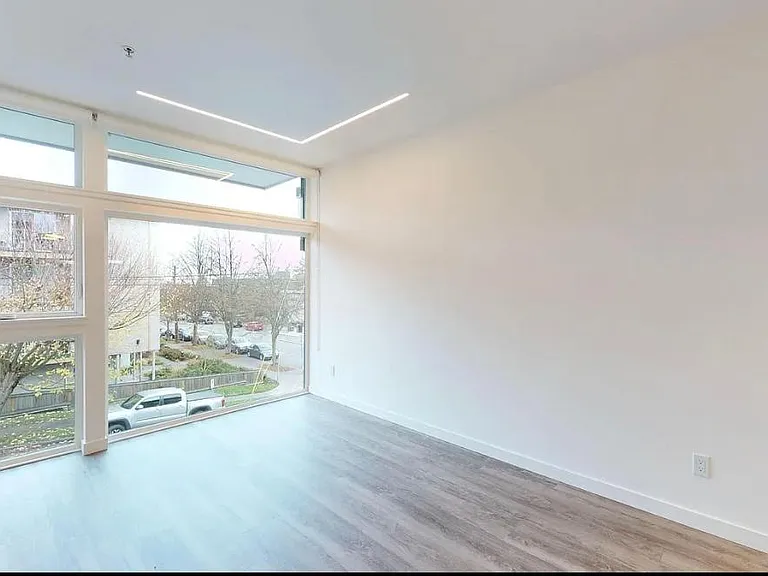 4226 SW Findlay St — Photo 3