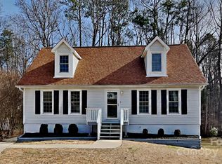 5012 Forest Mountain Ct, Charlotte, NC 28227