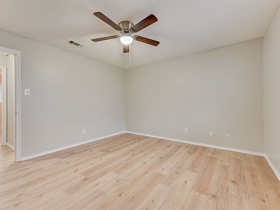 2nd image of 1726 W Sanford St APT B