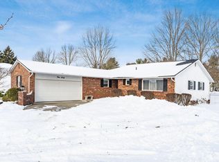 460 Willow Run Dr, Pickerington, OH 43147