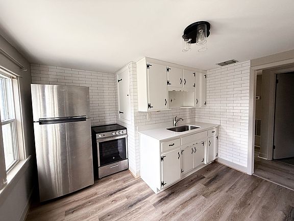 5th image of 5002 Dakota Ave Unit C