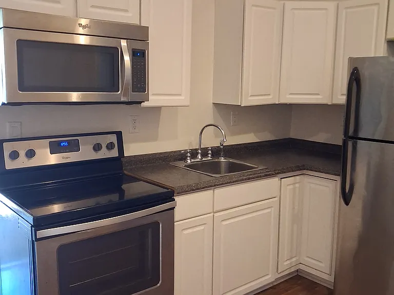 1625 Coleman Ave — Photo 3