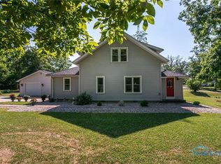 425 E Vine St, Sherwood, OH 43556