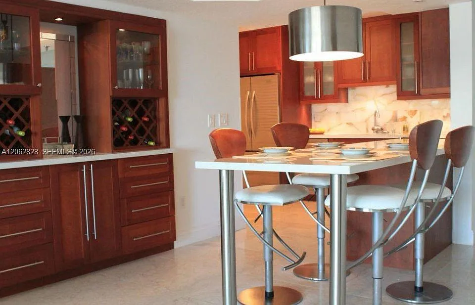 Marbella Condo — Photo 3