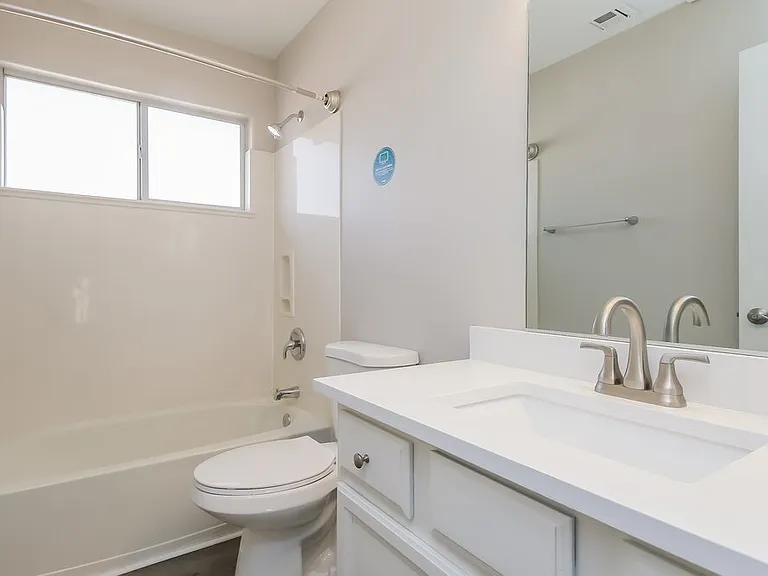 1036 W Olive Ave — Photo 18