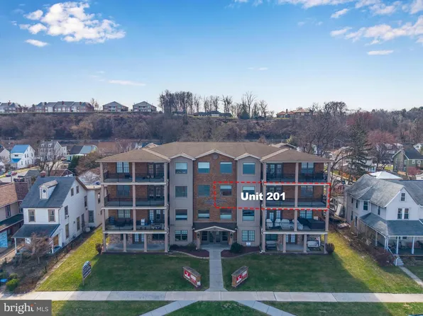 10 N Front St APT 201, Wormleysburg, PA 17043