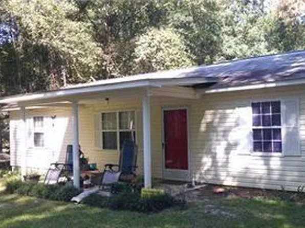 109 Pinegrove Cir, Soperton, GA 30457