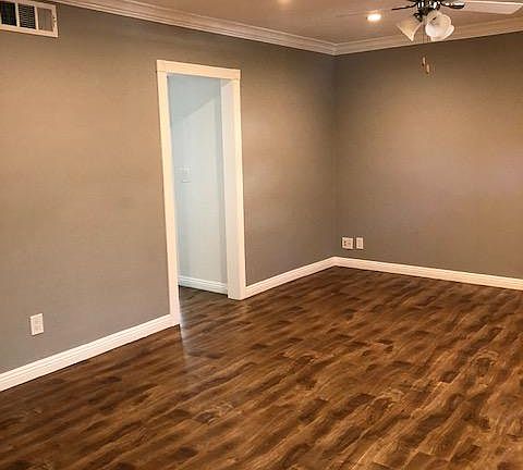 5th image of 11470 Moorpark St APT 3