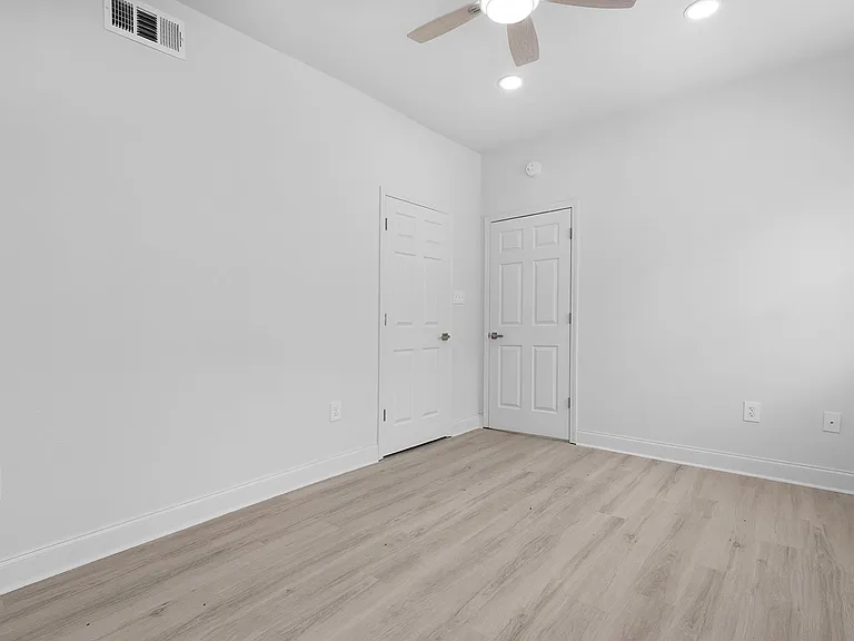 3694 Louisiana Avenue Pkwy — Photo 11