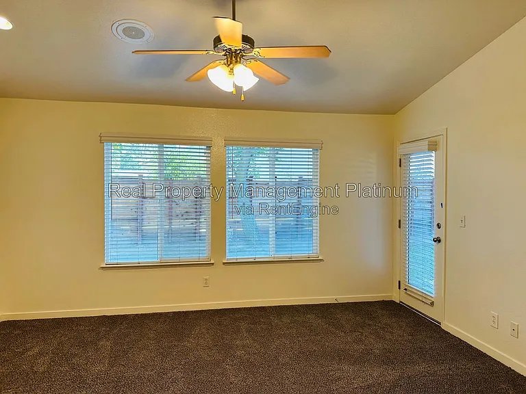 2012 Riverview Dr — Photo 5