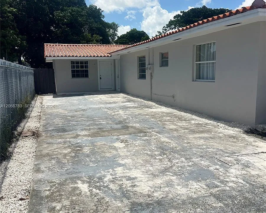 1244 NW 32nd Pl #1244
