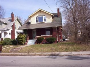 52 Jefferson Ave, Sharon, PA 16146