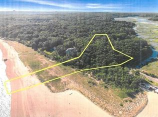 1 Short Path, Saint James, NY 11780