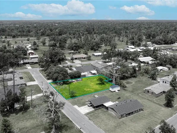 124 Jacqueline St, Sulphur, LA 70663