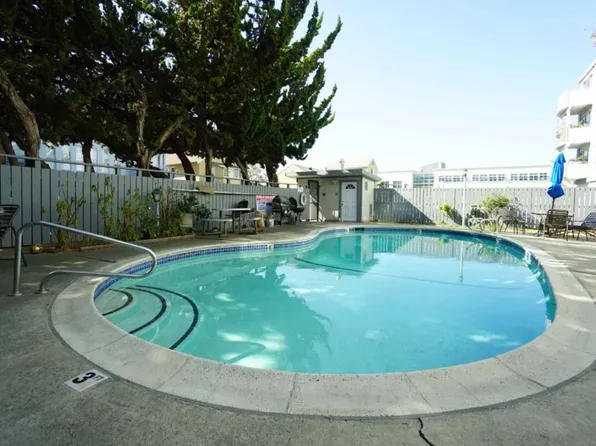 Berkeley Park Apartments