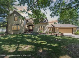 8652 W Pierce Rd, Sumner, MI 48889