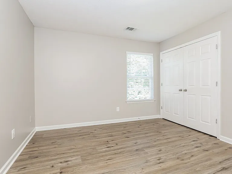 6988 Calderwood Dr — Photo 16