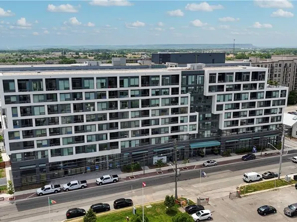 2450 Old Bronte Rd #339, Oakville, ON L6M 4J2