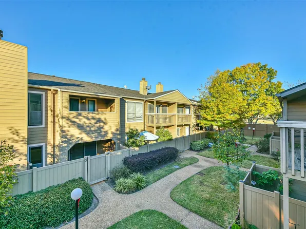 2379 Briarwest Blvd Unit 42, Houston, TX 77077
