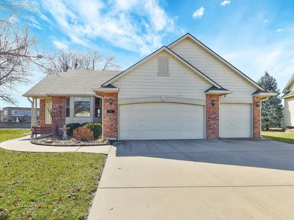 257 S Maple Dunes Ct, Wichita, KS 67235