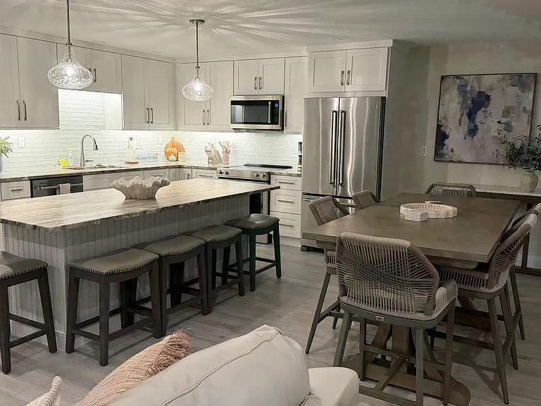 1950 Gulf Shore Blvd N #116 — Photo 2