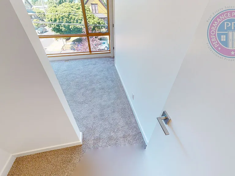 1010 SE 42nd Ave #&-4204 — Photo 19