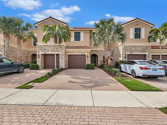 3rd image of 10343 Wellington Parc Drive