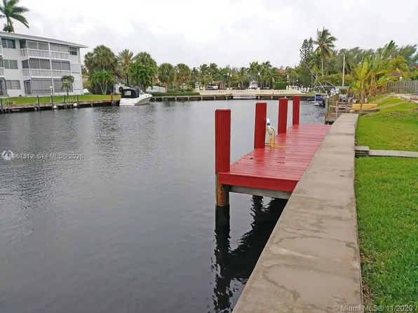 581 Blue Heron Dr APT 107-B, Hallandale Beach, FL 33009