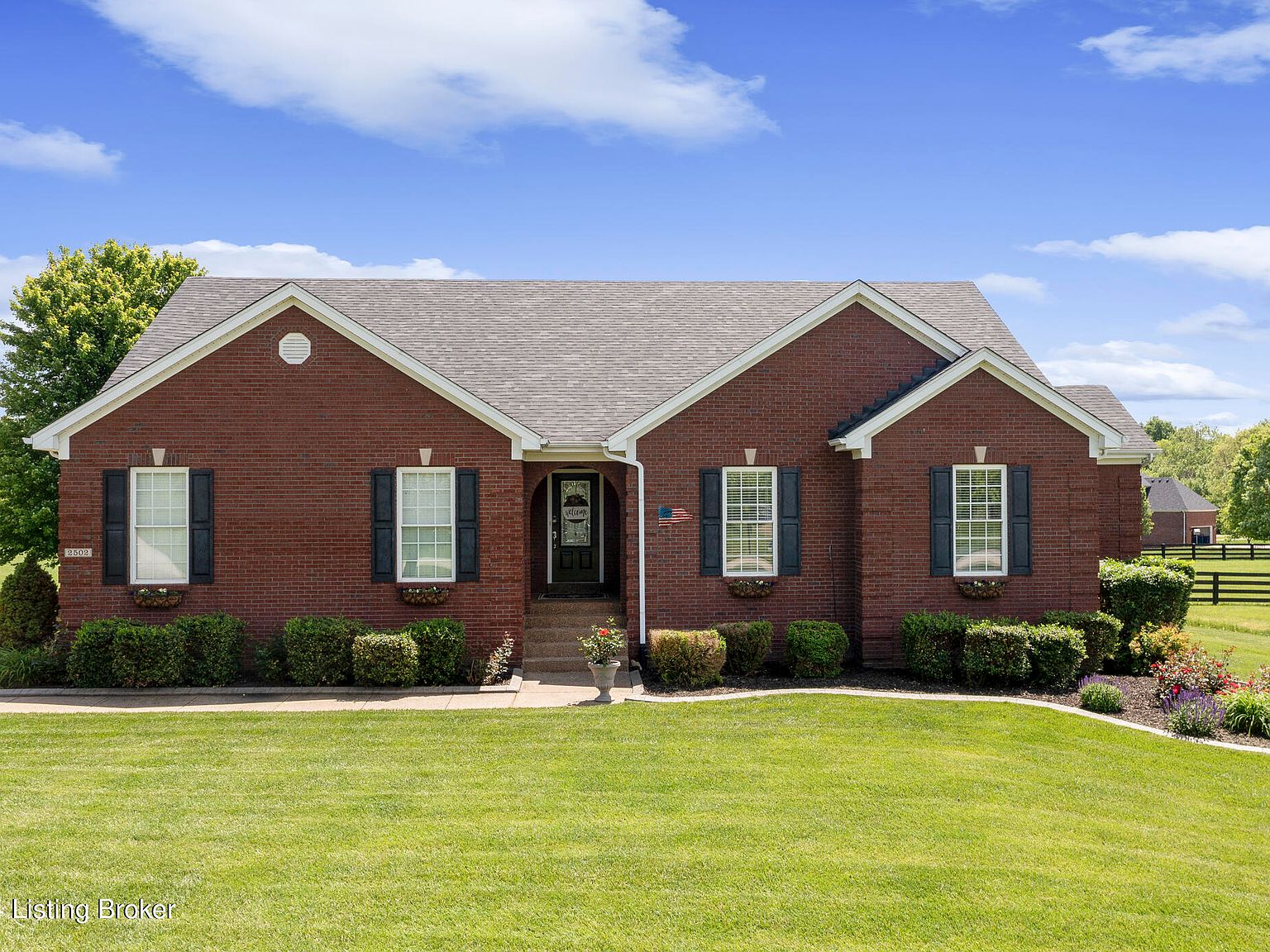 2502 Sycamore Run Point, La Grange, KY 40031 Zillow